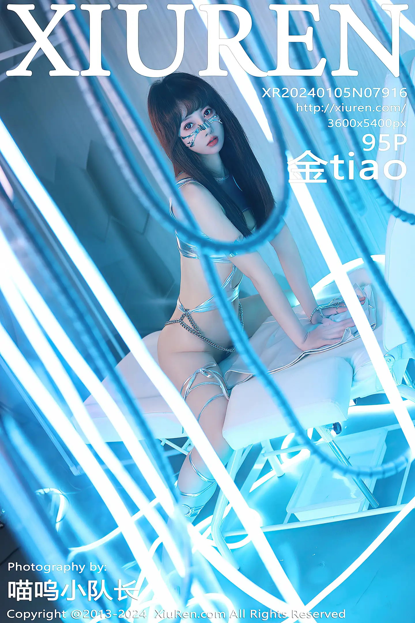 [XiuRen秀人网]No.7916_模特金tiao性感银白色服饰配白色短裙半脱秀曼妙身姿诱惑写真95P-秀人网 - XiuRen.Space